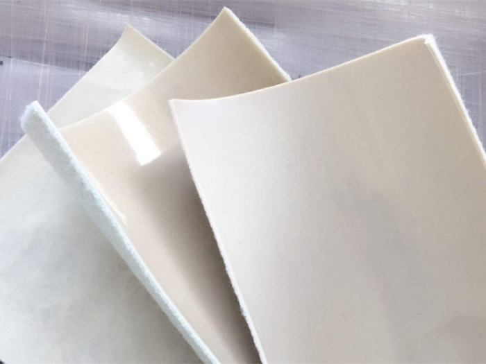 一布一膜複合土工膜（短絲）